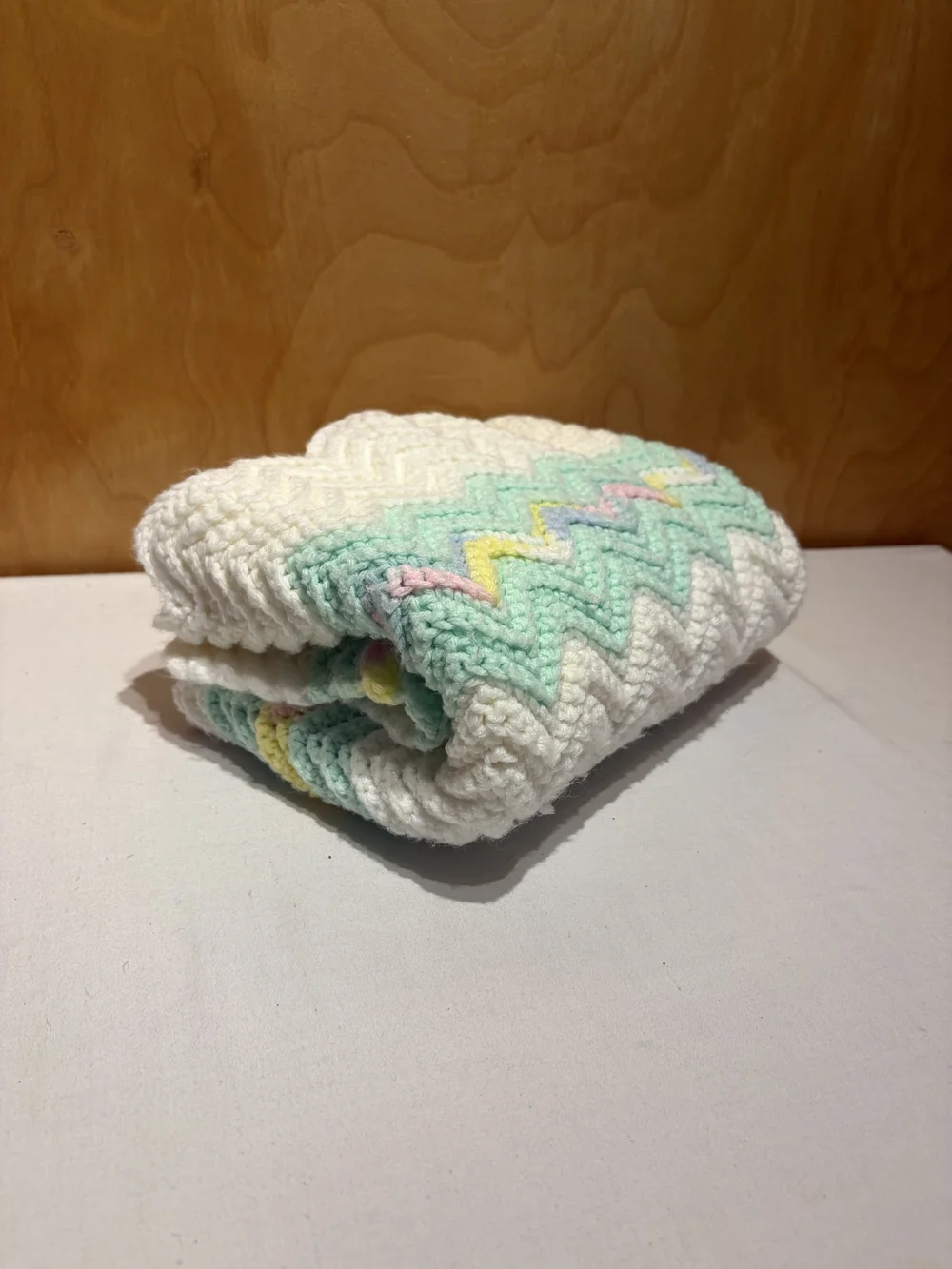 Vintage Handmade Crochet Pastel Chevron Ripple Baby Blanket Afghan 30